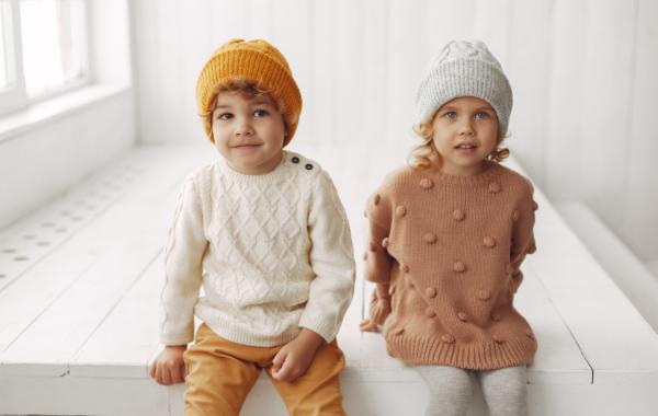 Какие стили одежды популярны для девочек и мальчиков