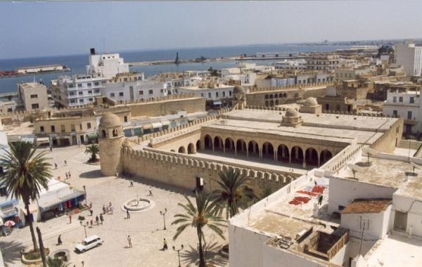 Тунис в феврале
